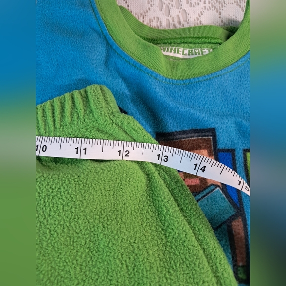 Like NEW 2 PIECE PJ SET Kids Large Long Sleeve Shirt - Blue and Green - Picture 10 of 14